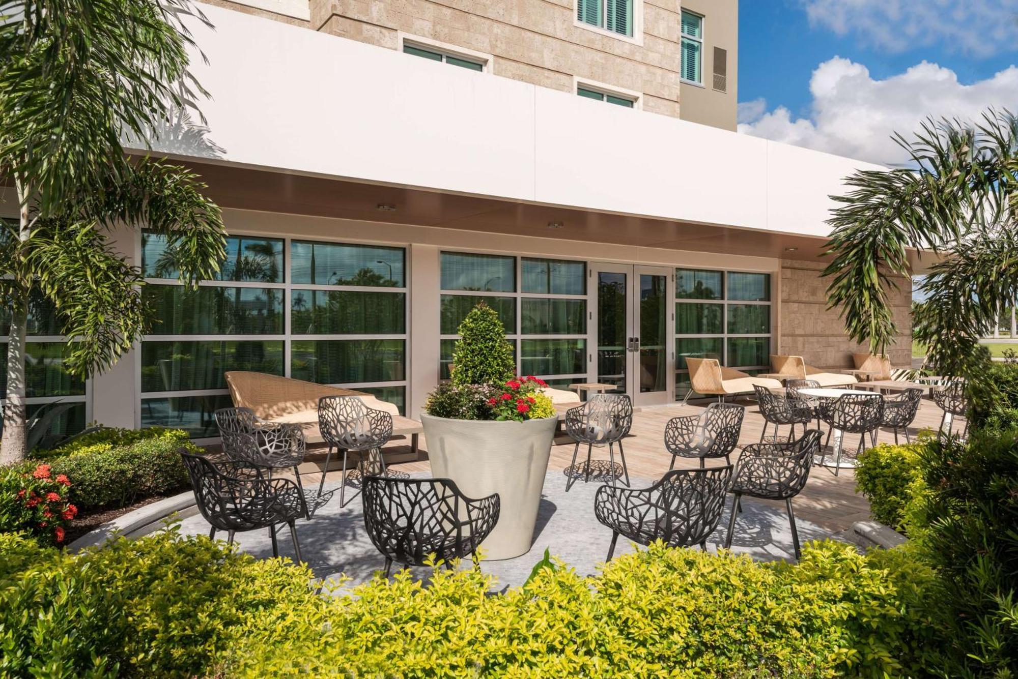 Homewood Suites By Hilton Sarasota-Lakewood Ranch The Meadows Экстерьер фото